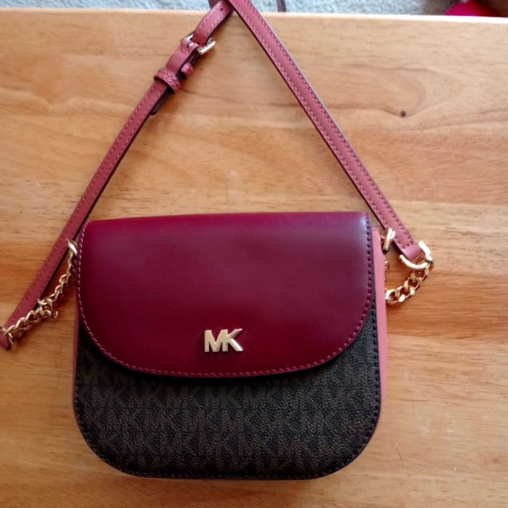 Michael Kors purse